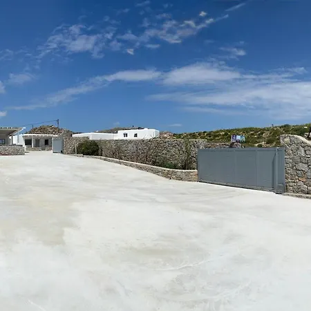 Psaros Village